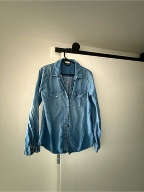 hinge Light Blue Denim Button-Up Shirt